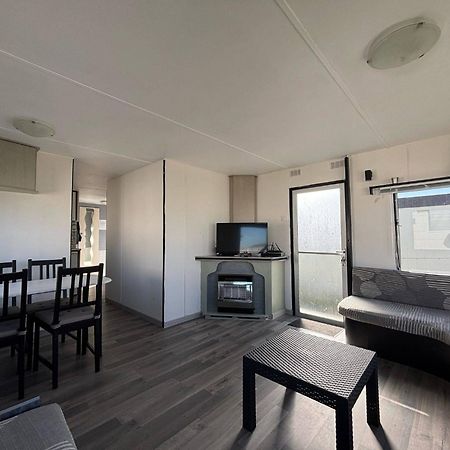 Mobile Home Au Camping New Vennepark Harendijk Exterior foto